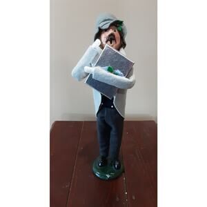 Byers Choice 1987 The Caroler